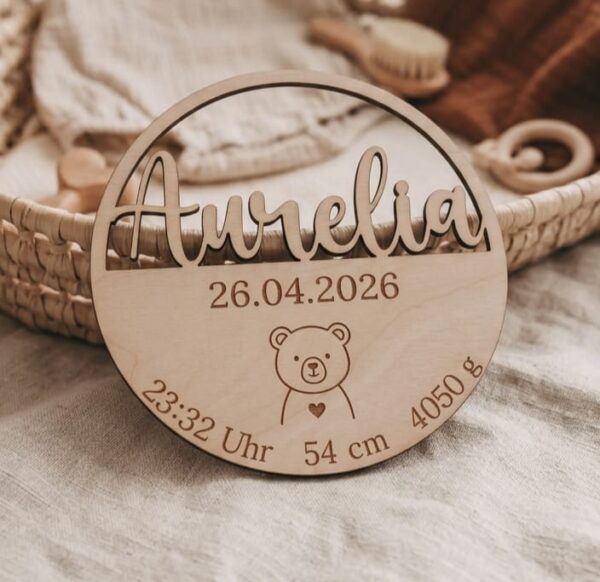 Personalisiertes Holzschild "Erste Augenblicke"